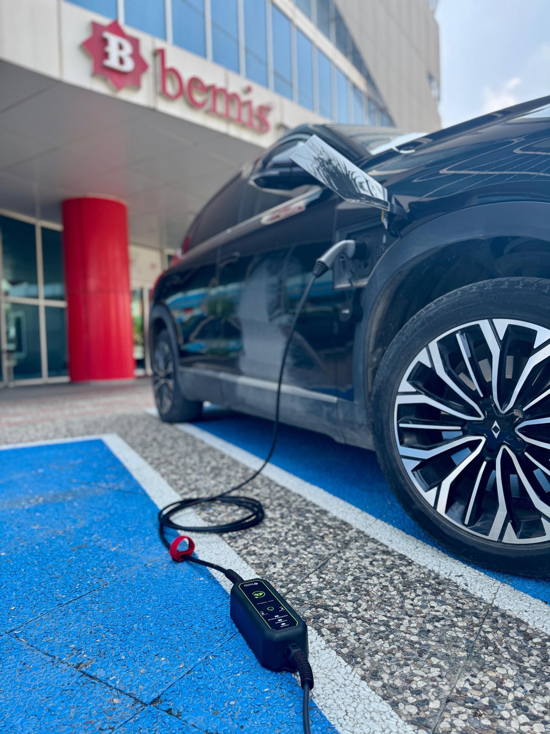 Bemis E-V Charge elektrikli araç şarj istasyonu referans projesi